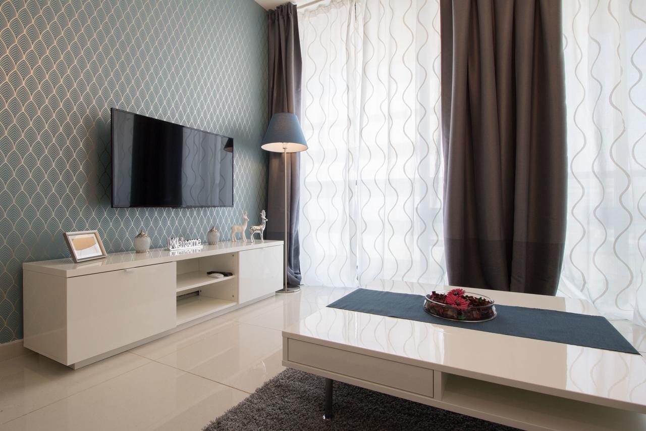 Sweethome26 Luxury Apt Close To The Beach & Free Parking Тель-Авив Экстерьер фото